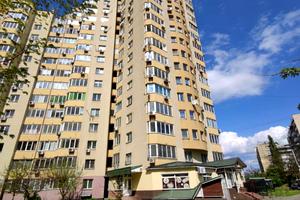 комерційна за адресою Тростянецька вул., 49