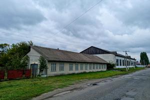 комерційна за адресою Августина Волошина вул. (Волзька), 1