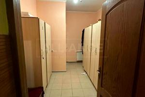 комерційна за адресою Симона Петлюри вул., 8