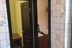 будинок за адресою Молодіжна вул., 73