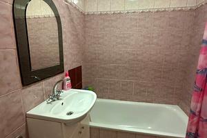 квартира за адресою Космонавтів просп., 17