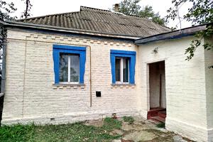 будинок за адресою с. Демки, Шкільна, 2