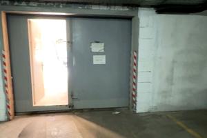 комерційна за адресою Київ, Дарницький бульв., 8-А