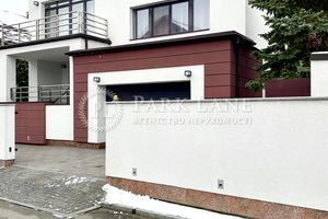 дом по адресу Анатолия Соловьяненко ул.