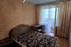 квартира за адресою Гната Хоткевича вул., 44