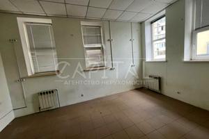 комерційна за адресою Федора Ернста вул., 4