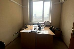 коммерческая по адресу Николая Михновского бульв. (Дружбы Народов), 38