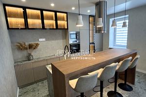 квартира за адресою Професорська вул., 18