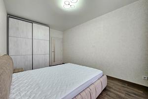 квартира по адресу Ревуцкого ул., 40 В