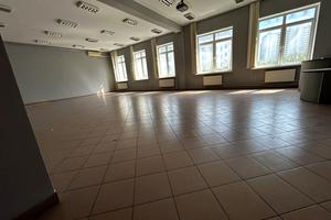 комерційна за адресою Євгена Коновальця вул. (Щорса), 36-Б