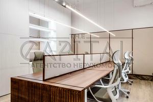 комерційна за адресою Саксаганського вул., 58