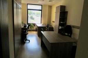 комерційна за адресою майдан Незалежності пл., 2