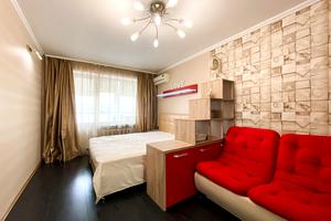 квартира за адресою Конякіна вул., 12б