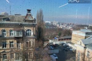 комерційна за адресою Володимирська вул., 12