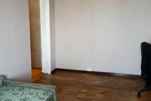 квартира за адресою Братиславська вул., 36-2