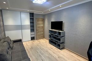 квартира за адресою Гвардійців-Широнінців вул., 72-А