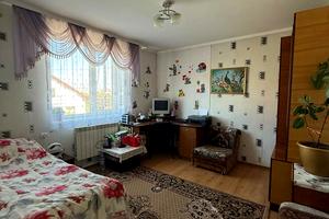 будинок за адресою с. Крихівці, Сірка Івана вул., 27