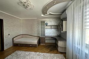 квартира по адресу Богдана Хмельницького ул., 33а