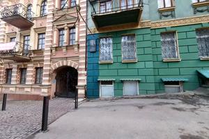 коммерческая по адресу Андрея Фабра ул. (Лазаря Глоби), 13