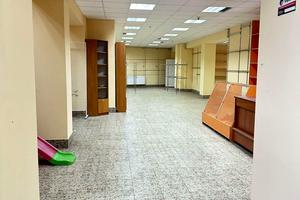 комерційна за адресою Залізнична, 49
