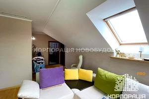 будинок за адресою Коритнянська вул., 1