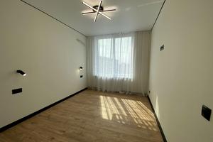 квартира за адресою Степана Бандери вул., 77-Б