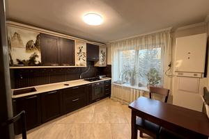квартира по адресу Донбассовская ул., 3