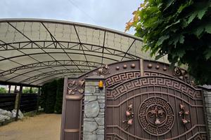 будинок за адресою Харківська вул., 4