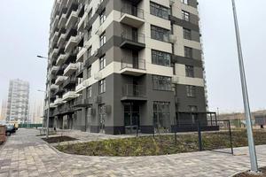 комерційна за адресою Родини Крістерів вул., 14-Б