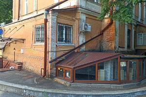 комерційна за адресою Лютеранська вул., 12