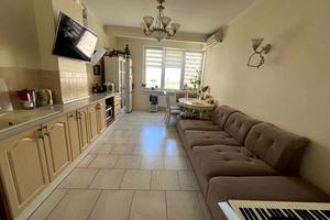 квартира за адресою Середньофонтанська вул., 19в