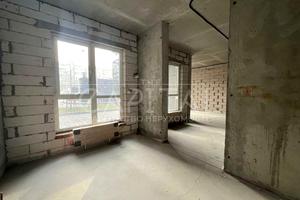 комерційна за адресою Севастопольська пл., 56