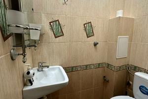 квартира за адресою Хотинська вул., 11