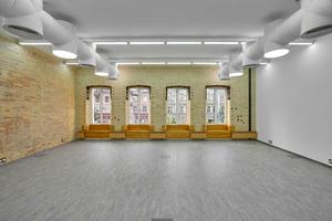 коммерческая по адресу Большая Васильковская ул. (Красноармейская), 118