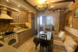 квартира за адресою Драгоманова , 1г