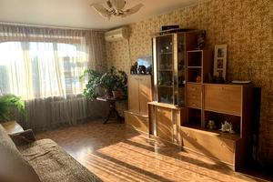 квартира за адресою Олексія Вадатурського вул. (Маршала Малиновського), 73