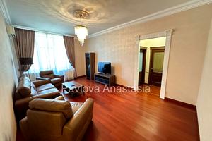 квартира по адресу Французский бульв., 64/1