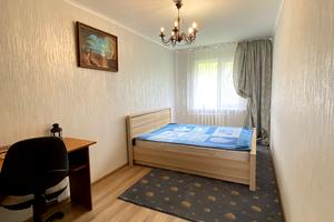 квартира за адресою Євгена Танцюри вул., 48