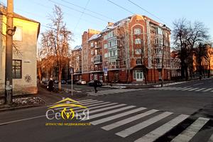комерційна за адресою Княжа вул. (Кирпоноса), 3