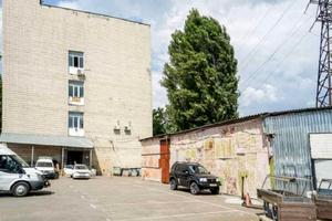 комерційна за адресою Польова вул., 21