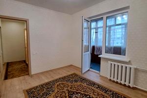 квартира за адресою вул. Озерна, 15