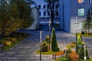 комерційна за адресою Київ, Лаврська вул. (Січневого Повстання), 16