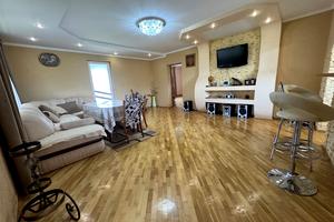 будинок за адресою с. Закрівці, Заставна вул., 8