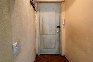 квартира по адресу Строителей ул., 12