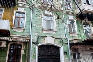квартира за адресою Утьосова вул., 6