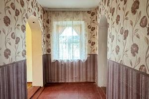 будинок за адресою с. Червона Чагарівка, центральна