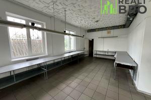 коммерческая по адресу Зенітний, 1