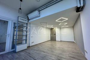 коммерческая по адресу Миколы Бажана просп., 12