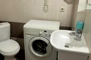 квартира за адресою Платанова вул., 82