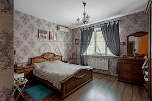 будинок за адресою Центральна вул.